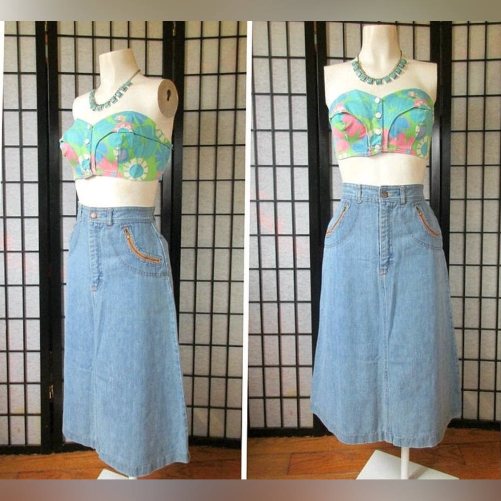 Vintage Denim Jean Skirt Gamin Huk A Poo 1970s Light Blue M 25 W. Zipper Pockets
